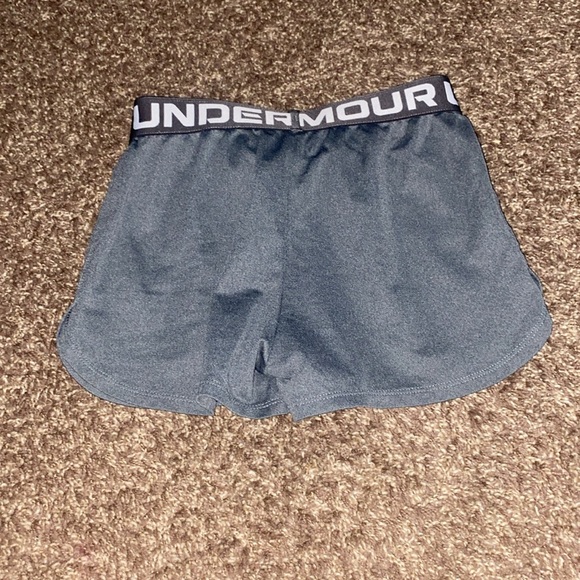 Under Armour, size medium, grey/white - Picture 3 of 3